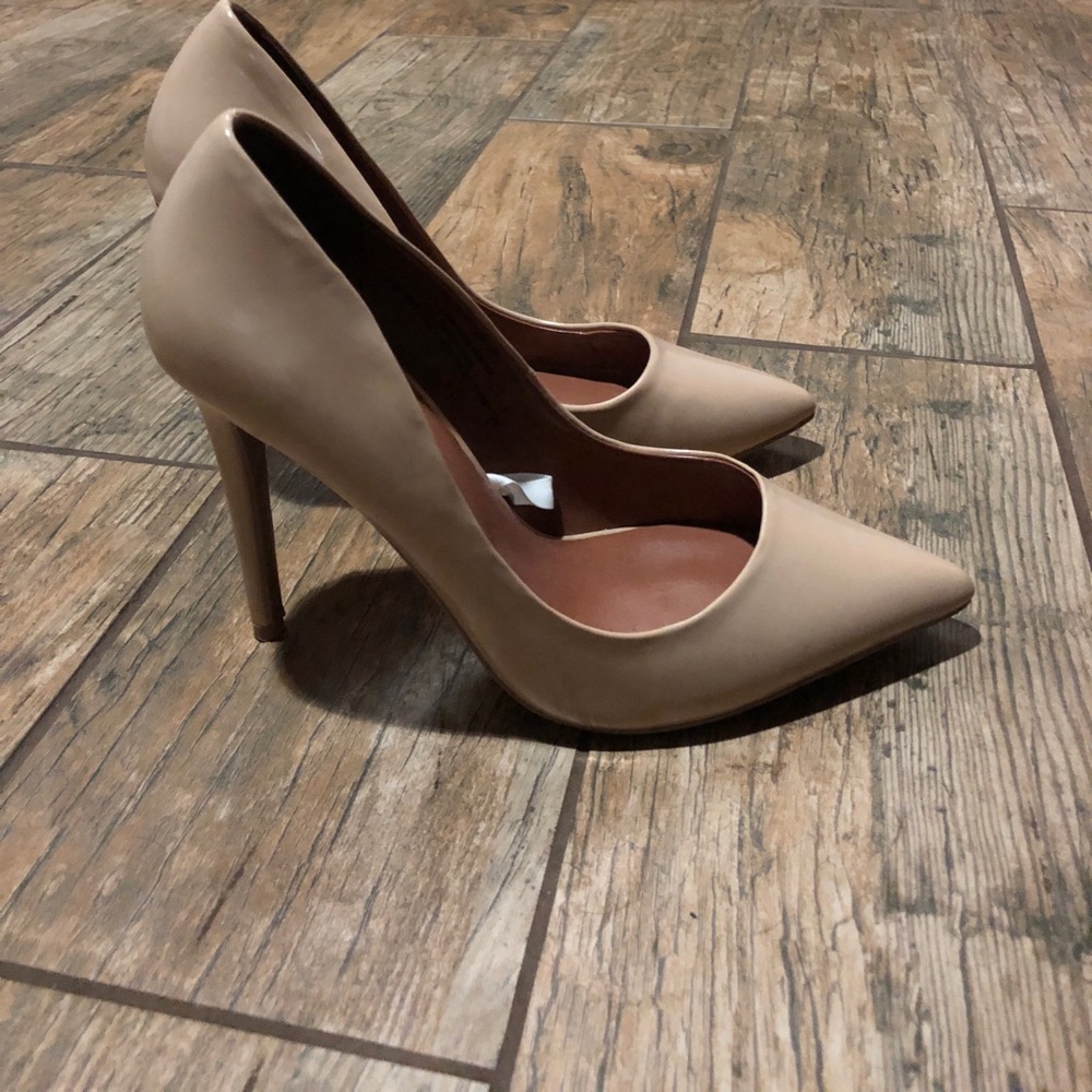 nude heels